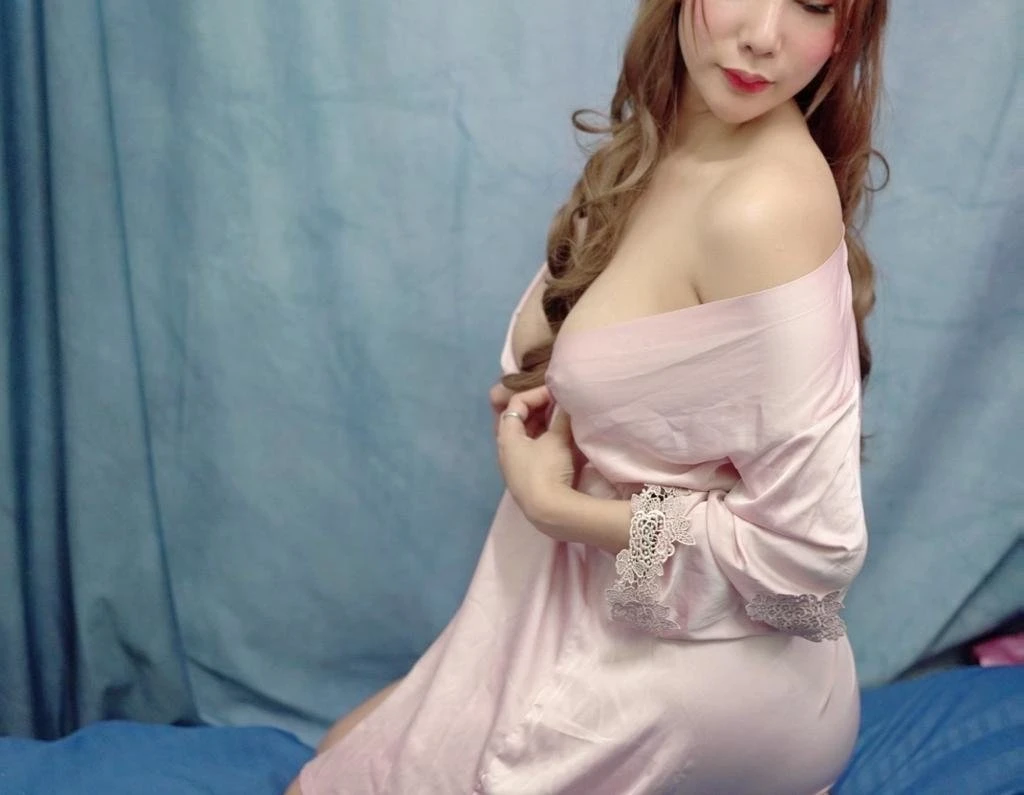 Sexy & Erotic Escort Just Arrived – American escort in Maldives — 2 / 6