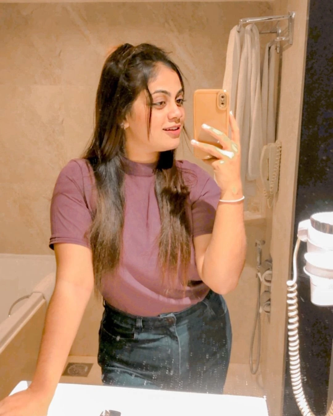 Navi mumbai best escorts service – Indian escort in Navi Mumbai — 3 / 4
