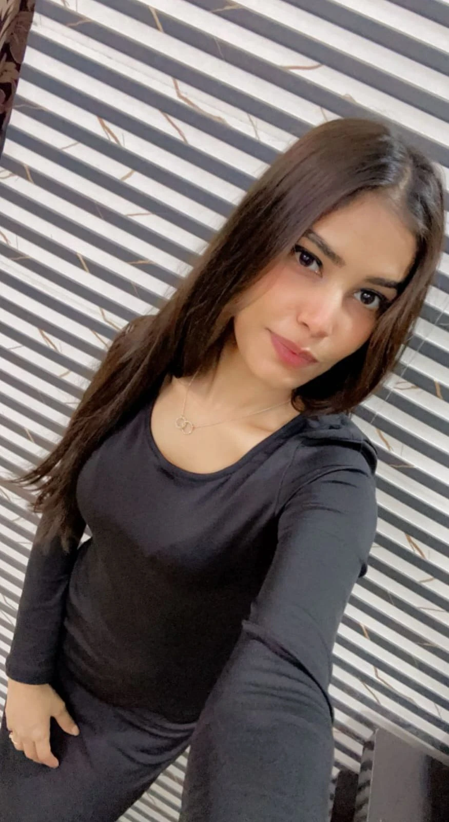 Kavya Singh – Indian escort agency in Bangalore, Escort, Banga