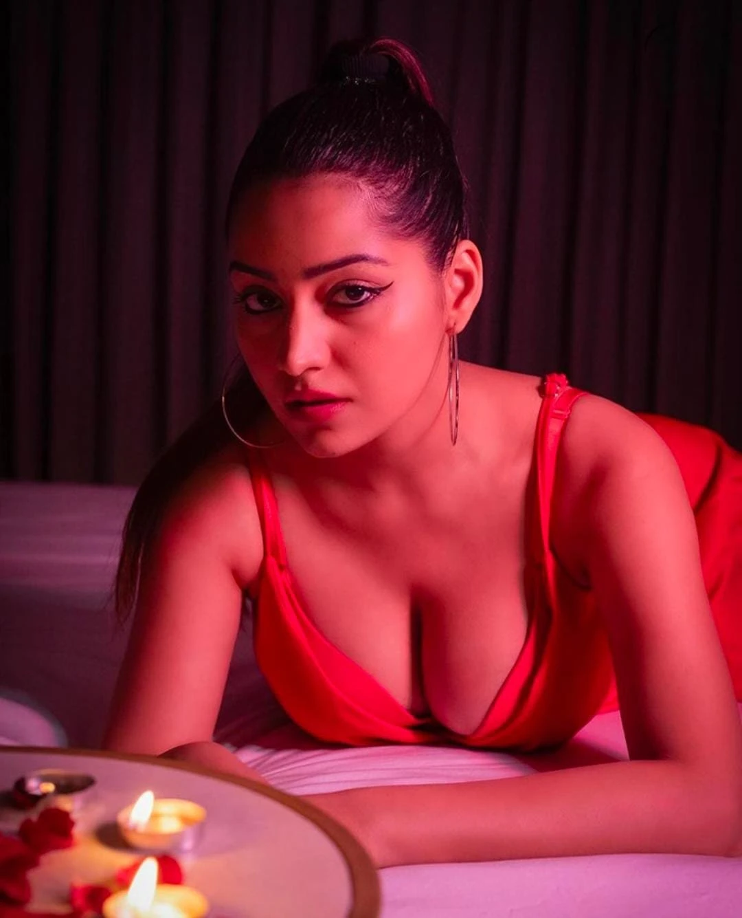 Hand Cash Payment – Indian escort agency in Hyderabad — 3 / 6