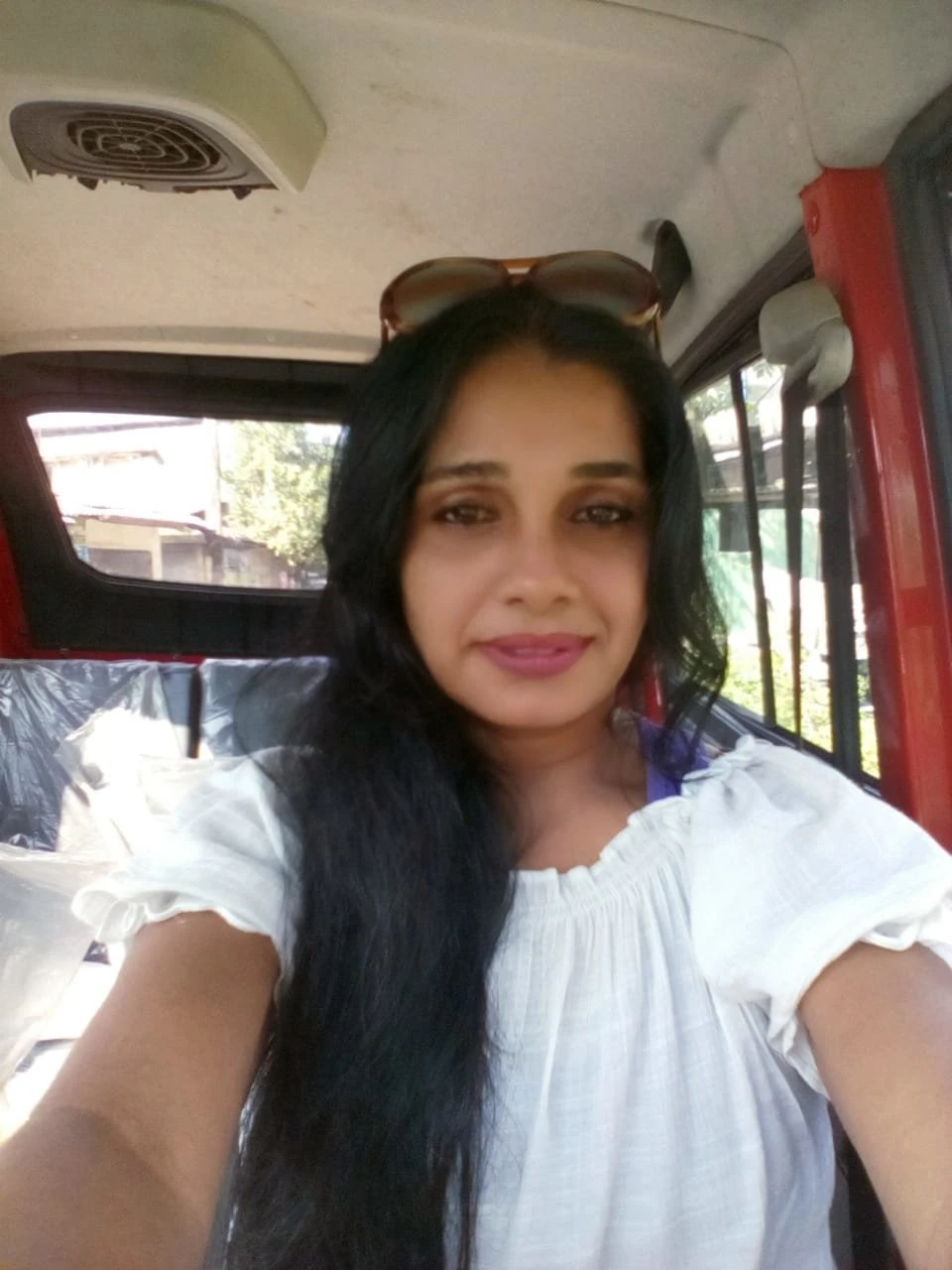 Crazy Jenzy – Sri Lankan escort in Colombo — 3 / 5