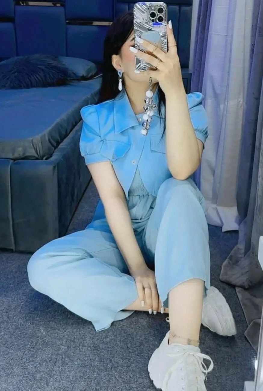 Heena – Indian escort in Mumbai — 3 / 4