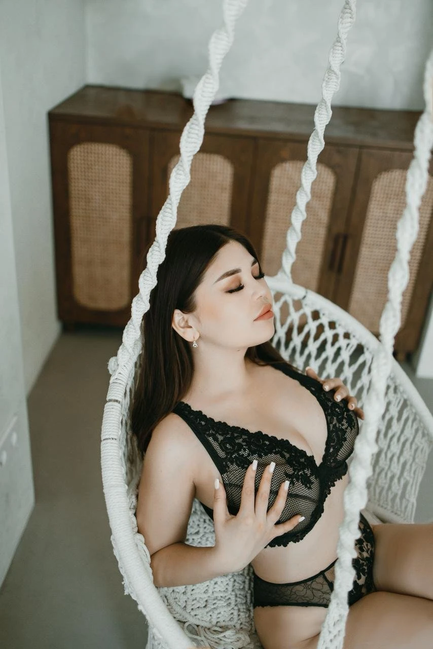 Pia – Russian escort in Beirut — 12 / 14