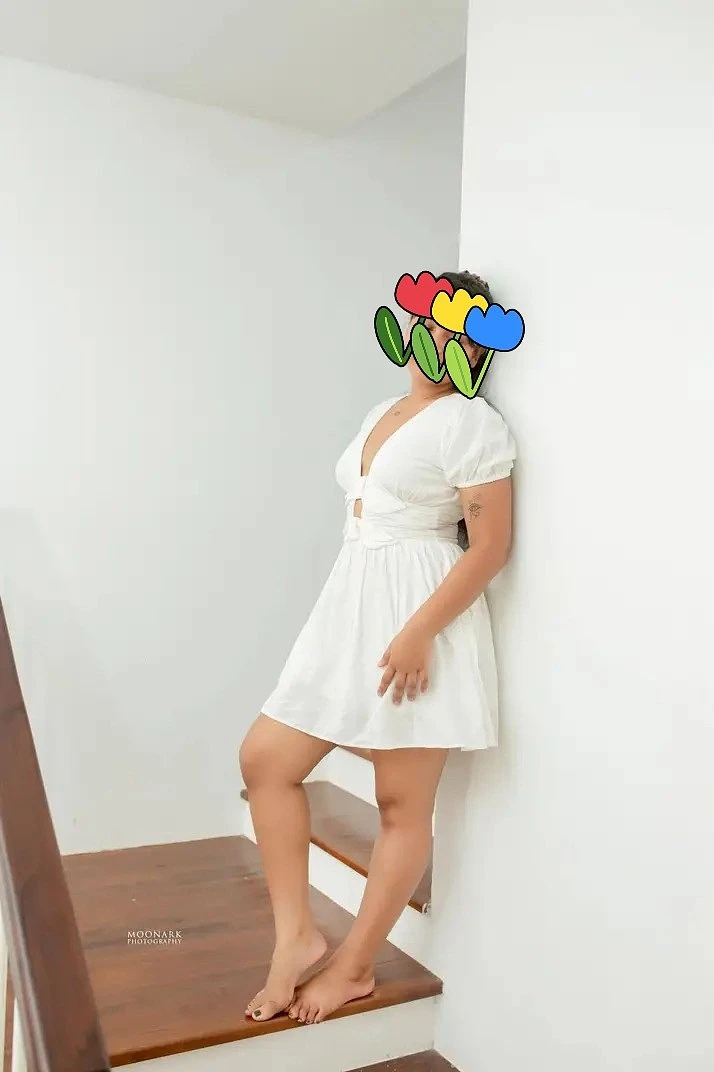 Chamathka young girl .[ 21 ] – Sri Lankan escort in Colombo — 3 / 15