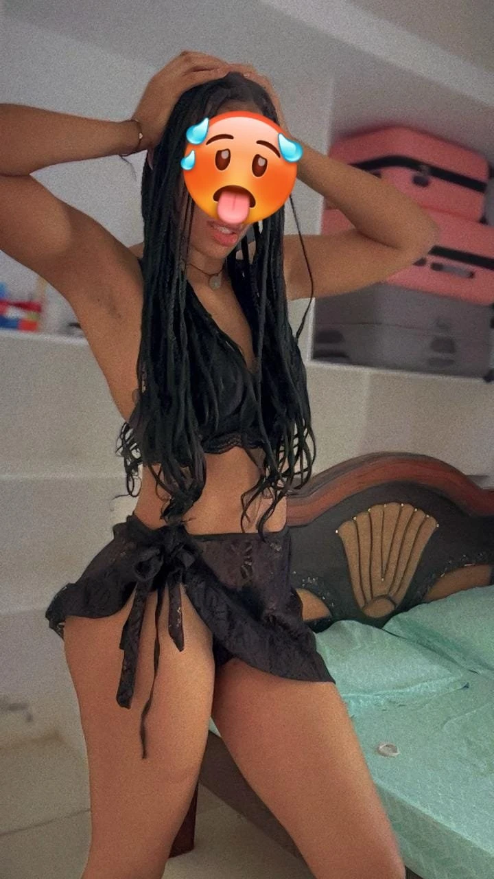 Juicy chocolate booty Aria – South African escort in Hyderabad — 2 / 7