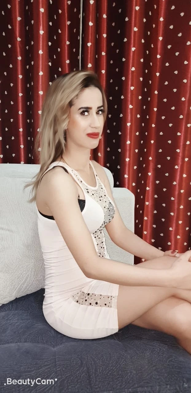 Sexy New Nikki – escort in Mumbai — 1 / 6