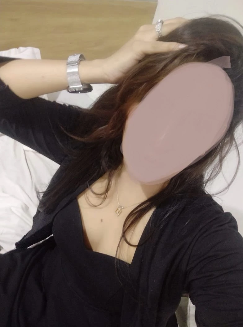 Sara – Indian escort in Mumbai — 5 / 8