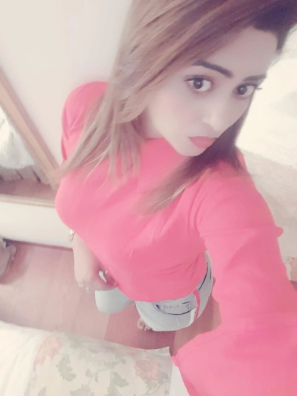 Rupa Singh – Indian escort in Mumbai — 1 / 3