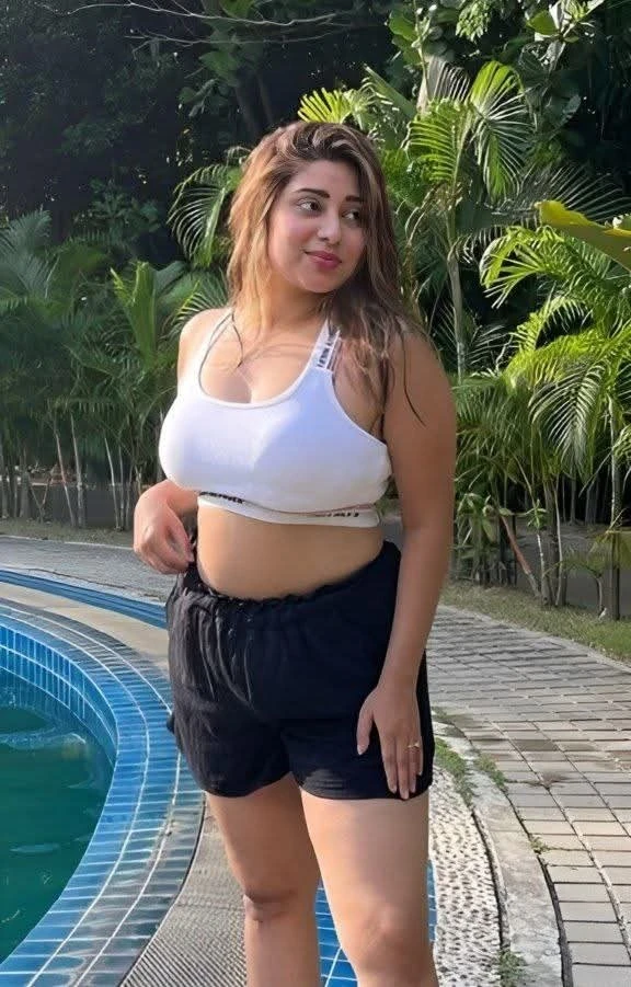 Ishita – Indian escort in Kolkata — 9 / 10
