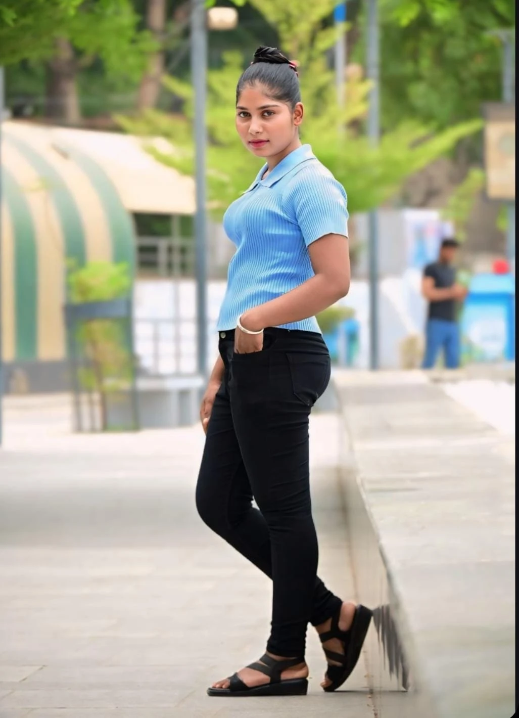 Sandhya – Indian escort in Pune — 1 / 5