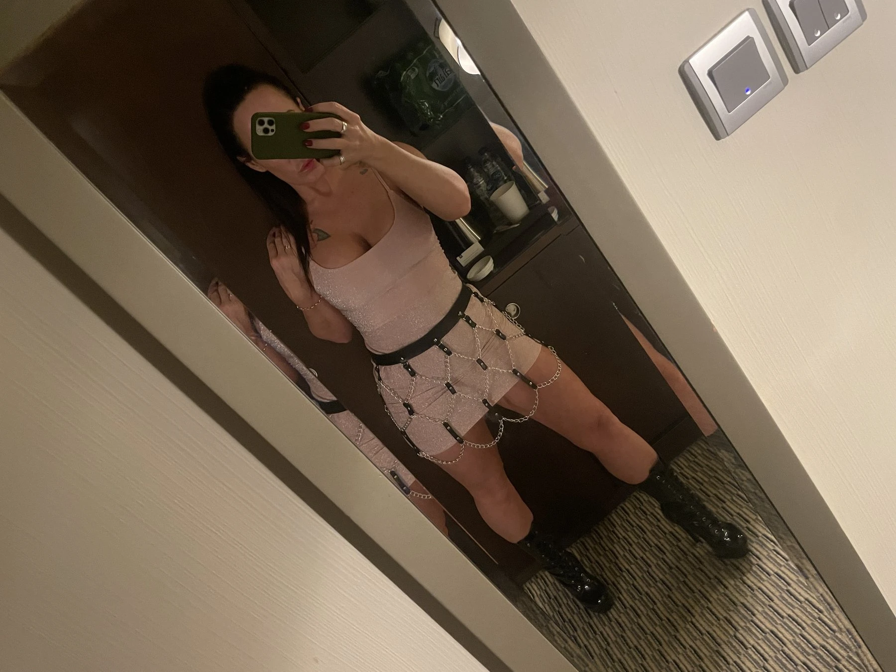 Mistress Jasmine🇬🇧 PAY FOR ME TO BE – British dominatrix in Dublin — 10 / 15