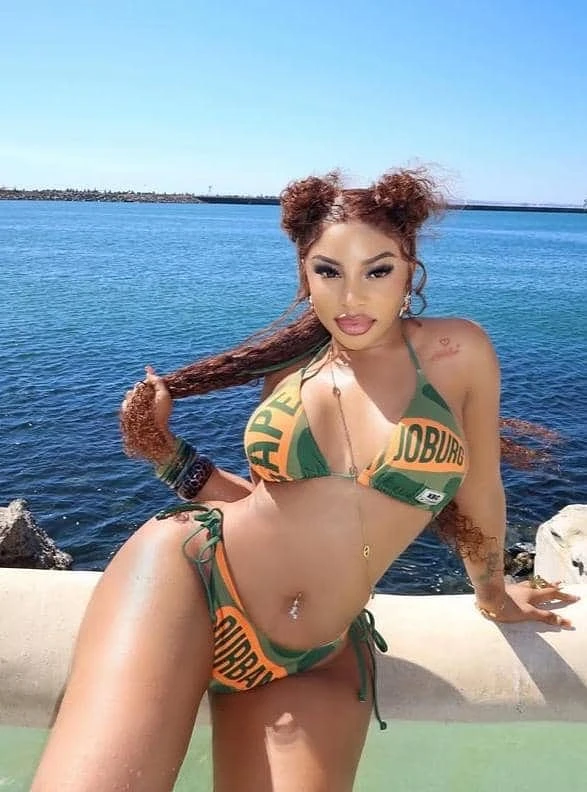 Blinder – Ethiopian escort in Noida — 2 / 4
