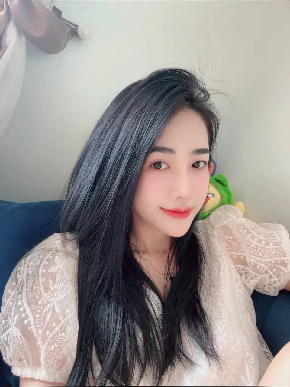 Kane – Vietnamese escort in Ho Chi Minh City — 21 / 22