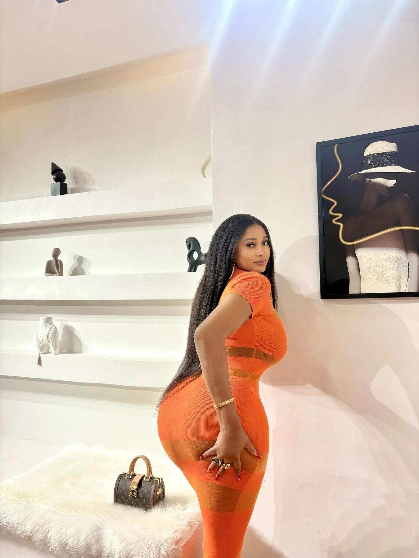 Olivia – escort in Dakar — 2 / 5