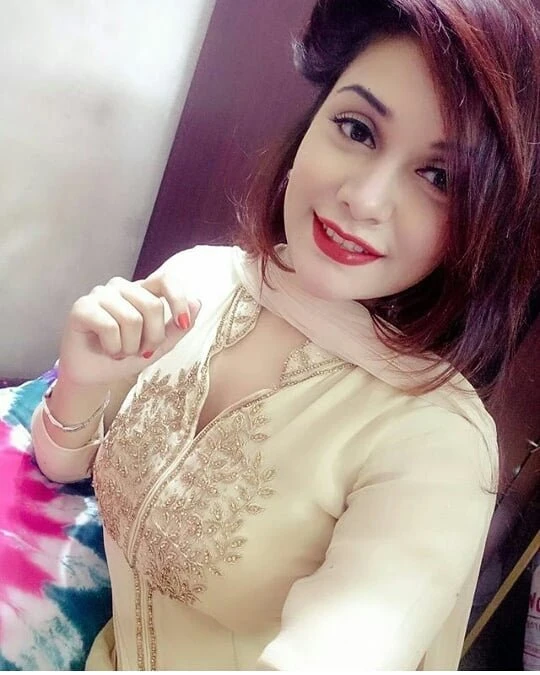 Fatima – Pakistani escort in Islamabad — 12 / 13