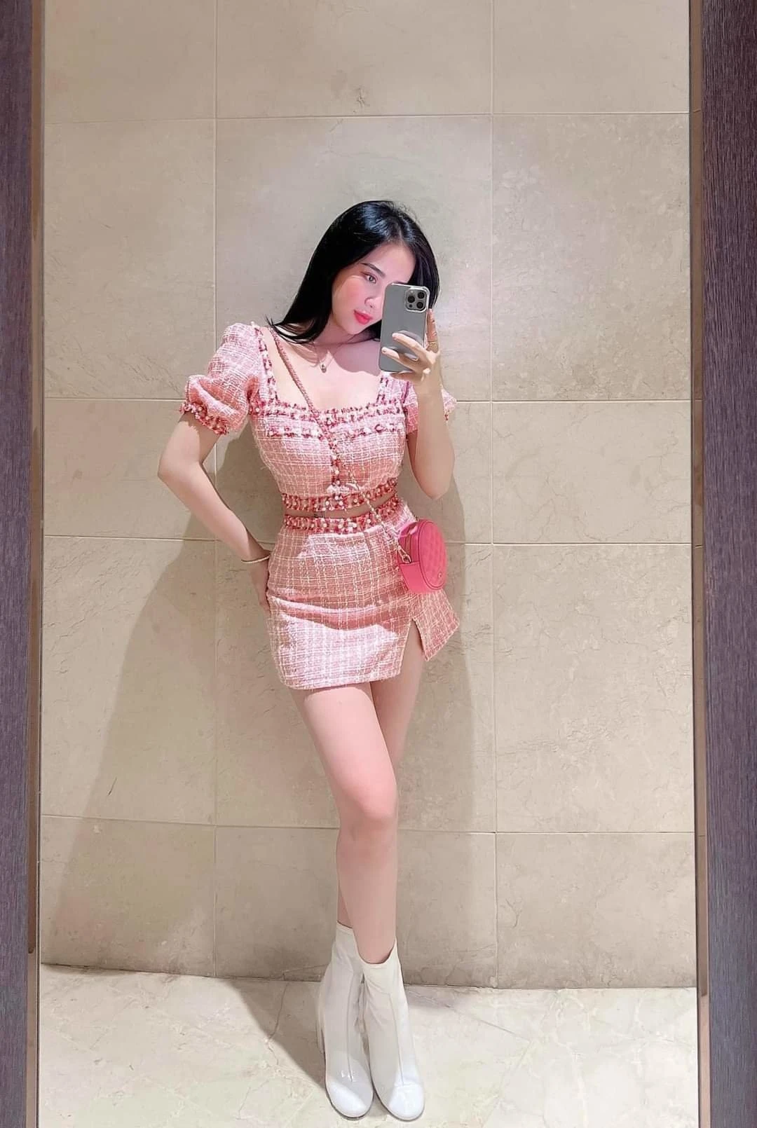 Soo Jin – South Korean escort in Da Nang — 10 / 25