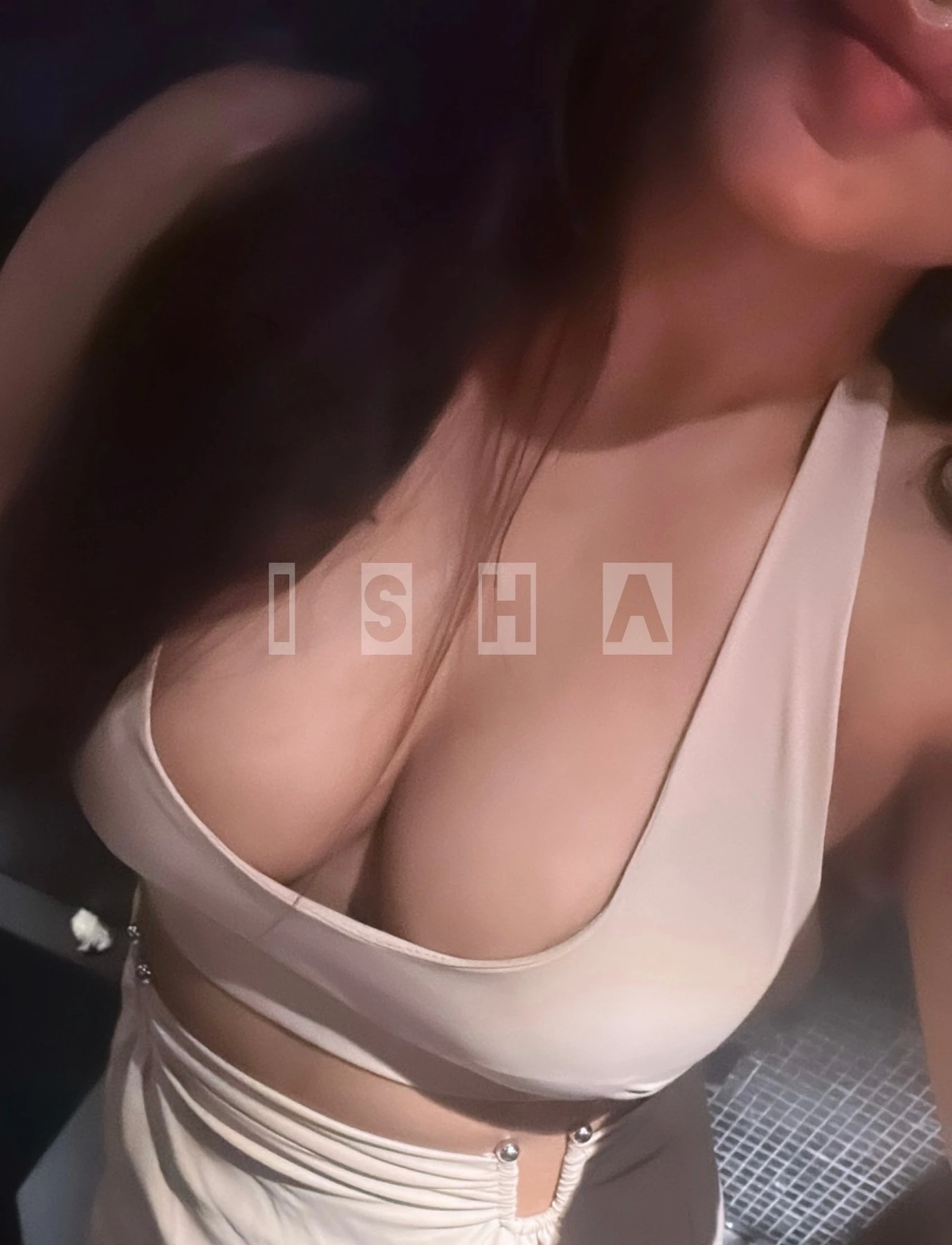 Isha – Indian escort in Mumbai — 11 / 25