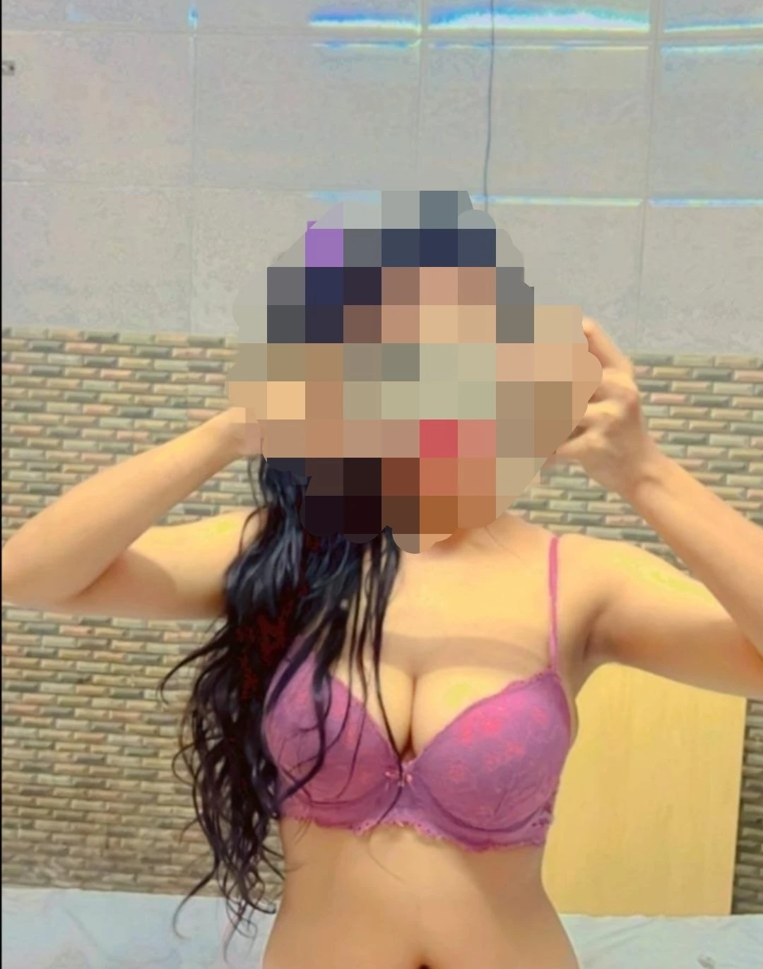Jaslin Kaur – Indian escort in Candolim, Goa — 20 / 21
