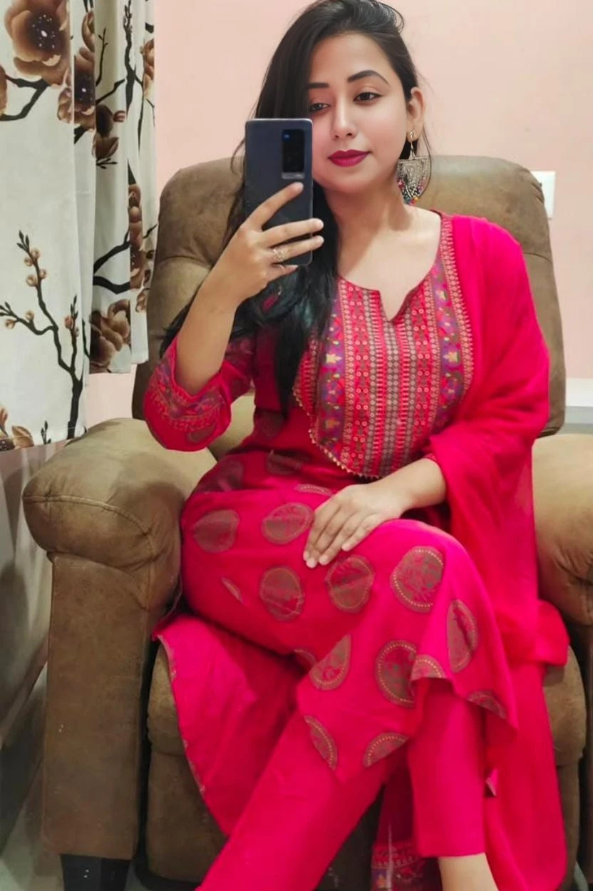 𝐈'𝐦 𝐡𝐞𝐫𝐞 𝐟𝐨𝐫 𝐰𝐞𝐛𝐜𝐚𝐦 – Indian escort in Pune, Escort, Pune