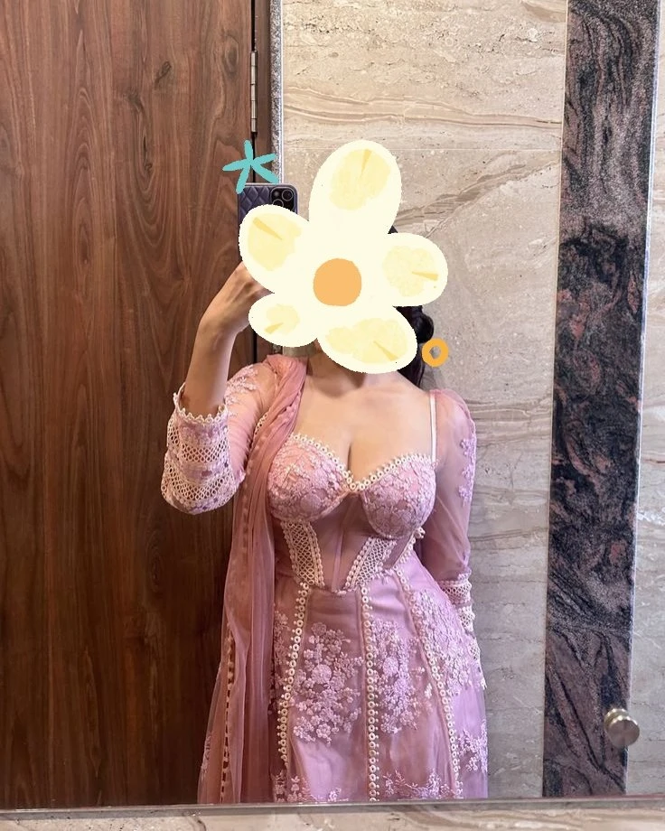 ️Rani cam show nude live – Indian escort in Chennai — 4 / 5