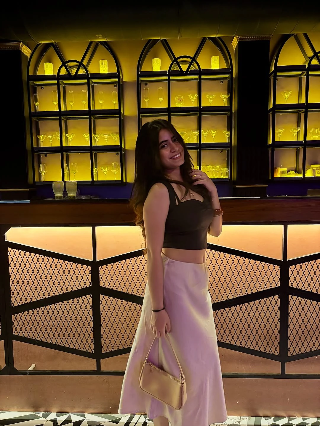 Pallavi – Indian escort in Thane — 4 / 5
