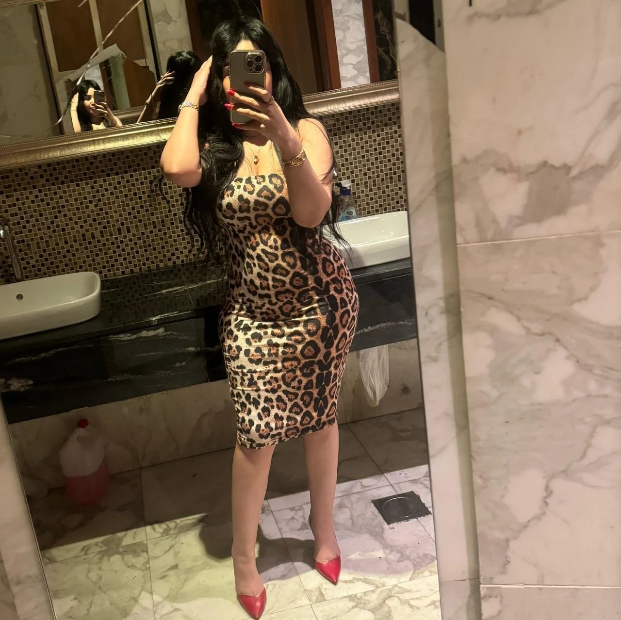 Team – escort in Erbil — 4 / 5
