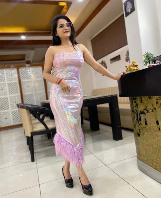 Suchitra Rao – Indian escort in Manali — 2 / 3