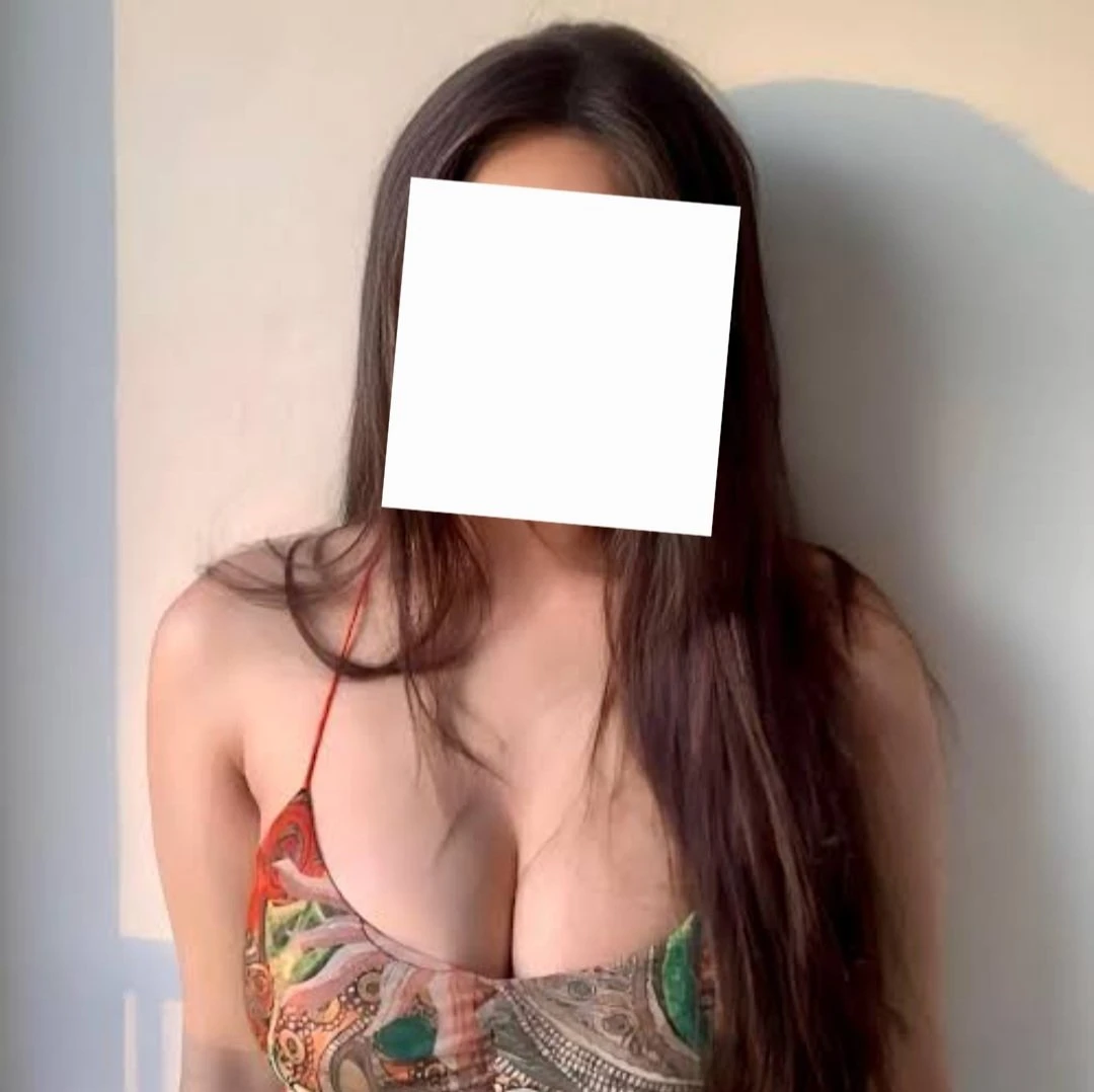 Rinu – escort in Hyderabad — 1 / 4