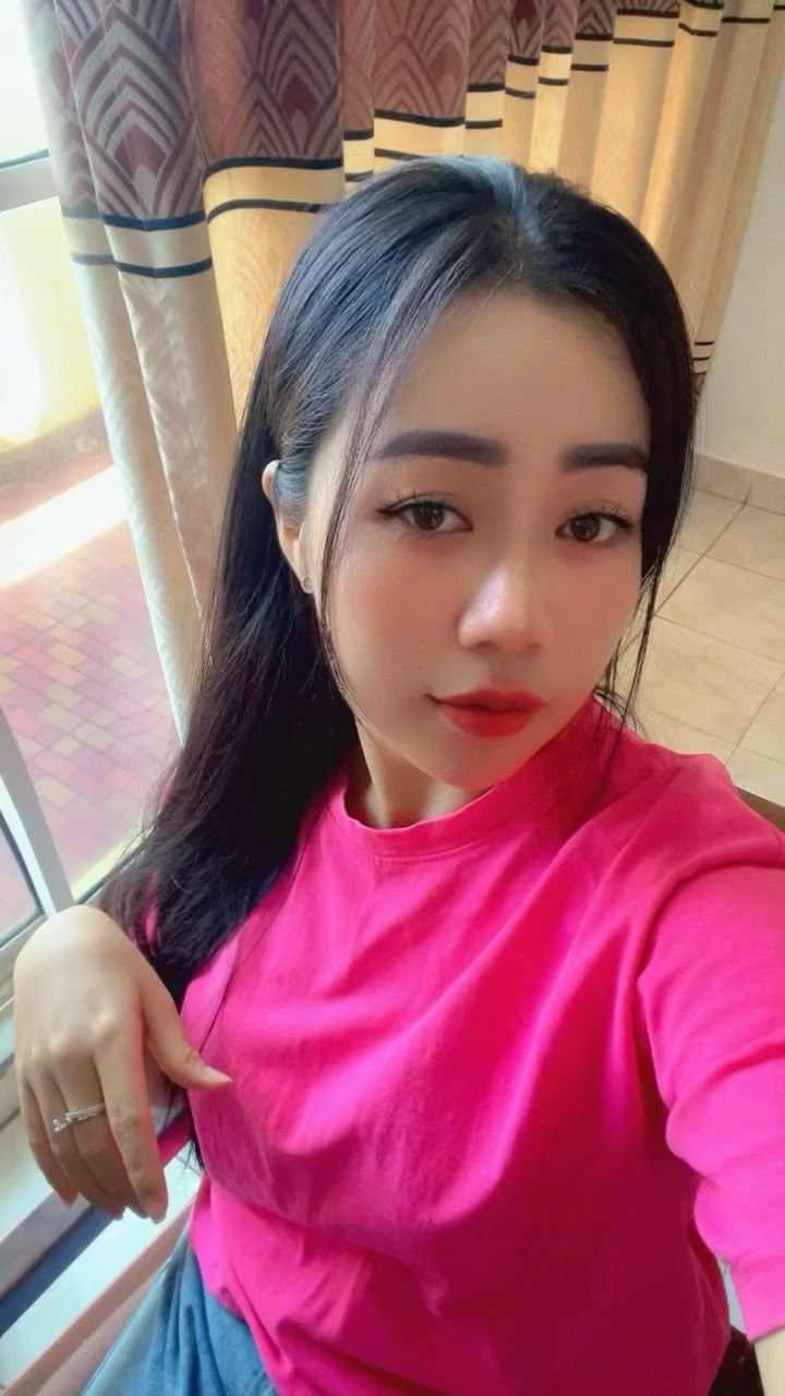 Ruby Singapore 🇸🇬escort the couple – Singaporean escort in Colombo — 2 / 10