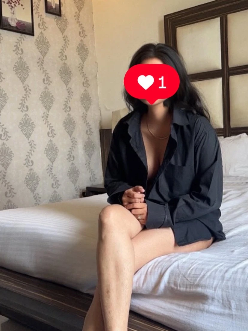 Kajal – Indian dominatrix in Mumbai — 6 / 22
