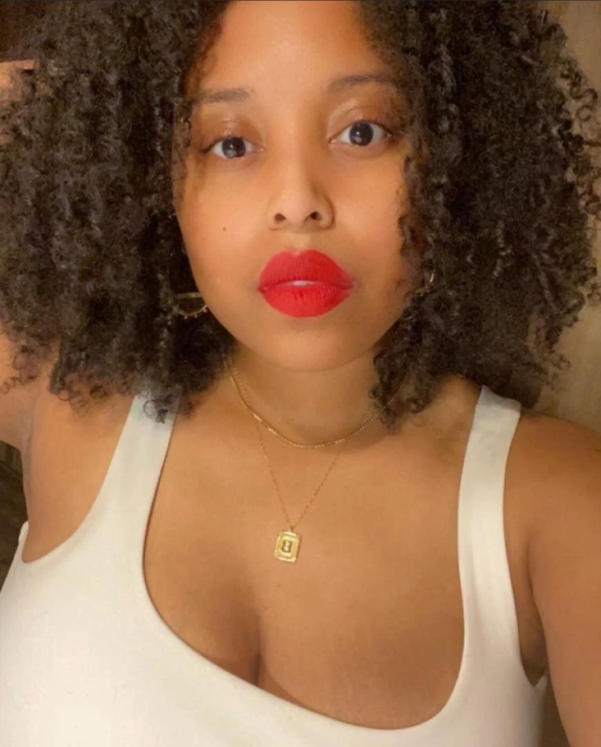 Sophie – Venezuelan escort in Beirut — 2 / 3