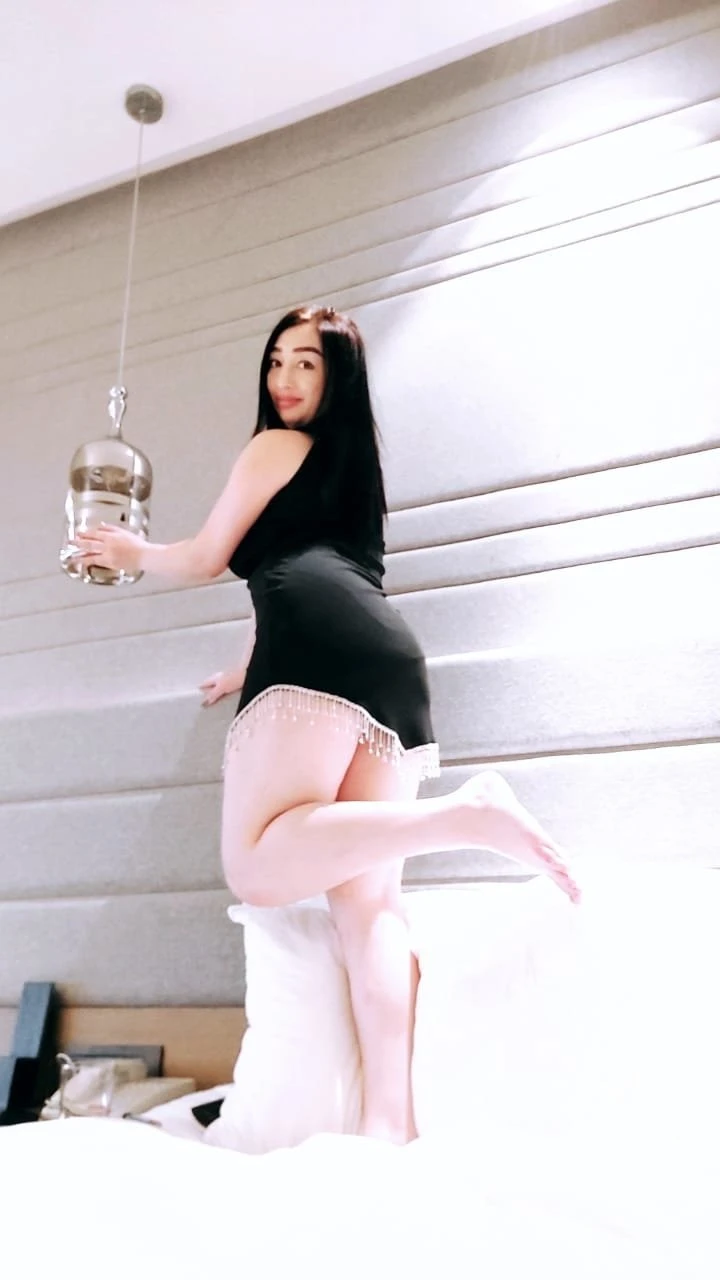 HI PROFILE ESCORT SERVICE 345 STAR HOTEL – Indian escort in Noida — 21 / 31
