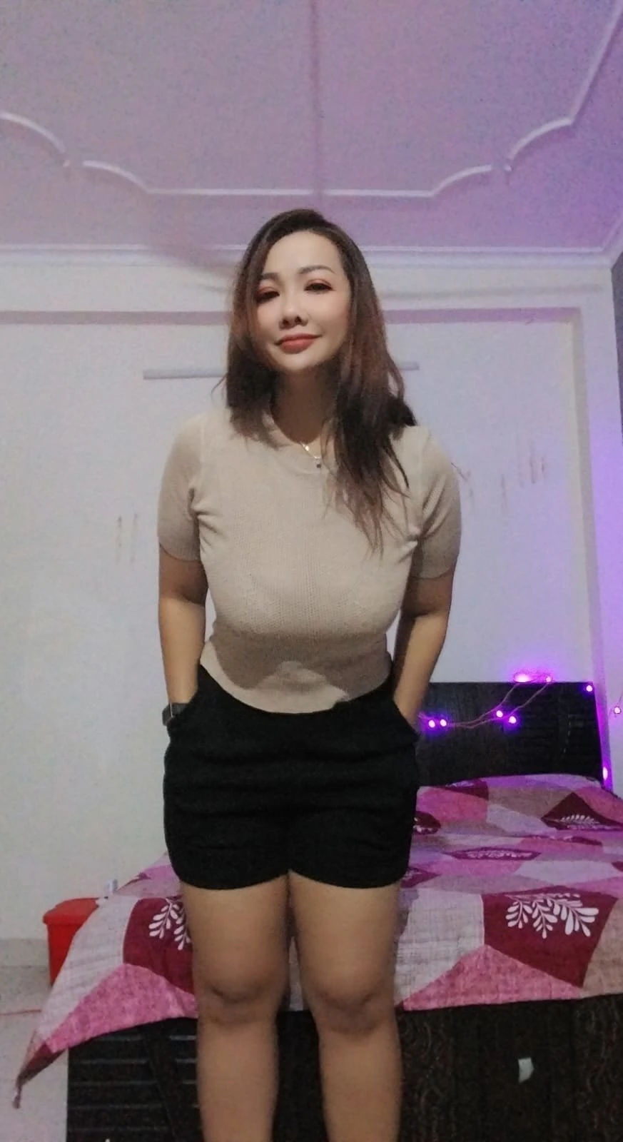 ((( Delhi Escort Call Girls Service ))) – Indian escort in New Delhi — 1 / 4