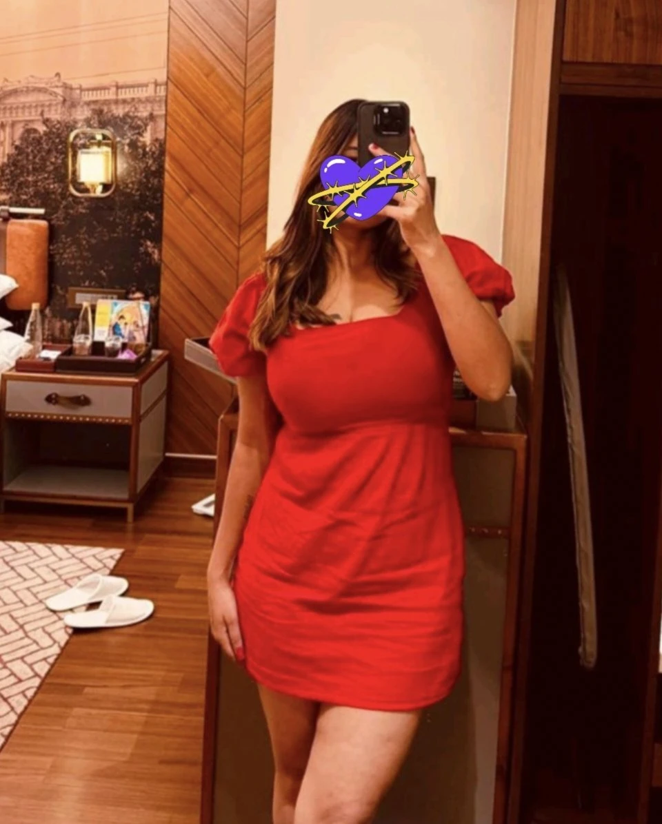 Sona Escort – Nepalese escort in Pokhara — 1 / 3