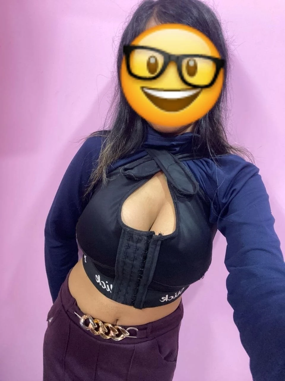 Shruti – Indian companion in Kolkata — 1 / 5