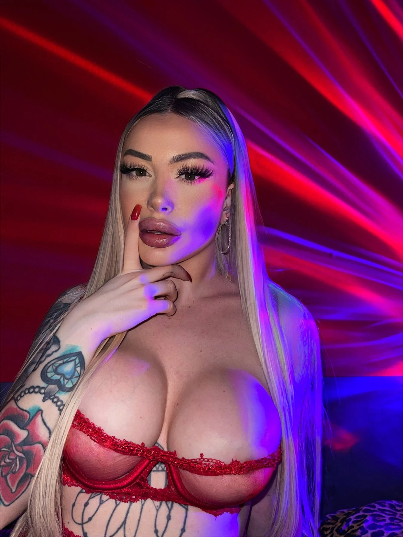 Sofia Italiana – Italian escort in Monaco — 20 / 29