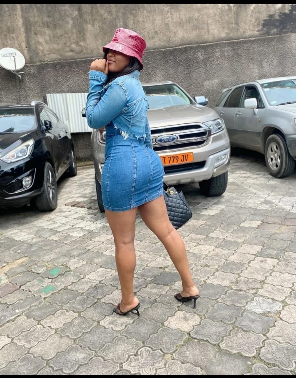 Sugar – South African escort in Beirut — 4 / 5