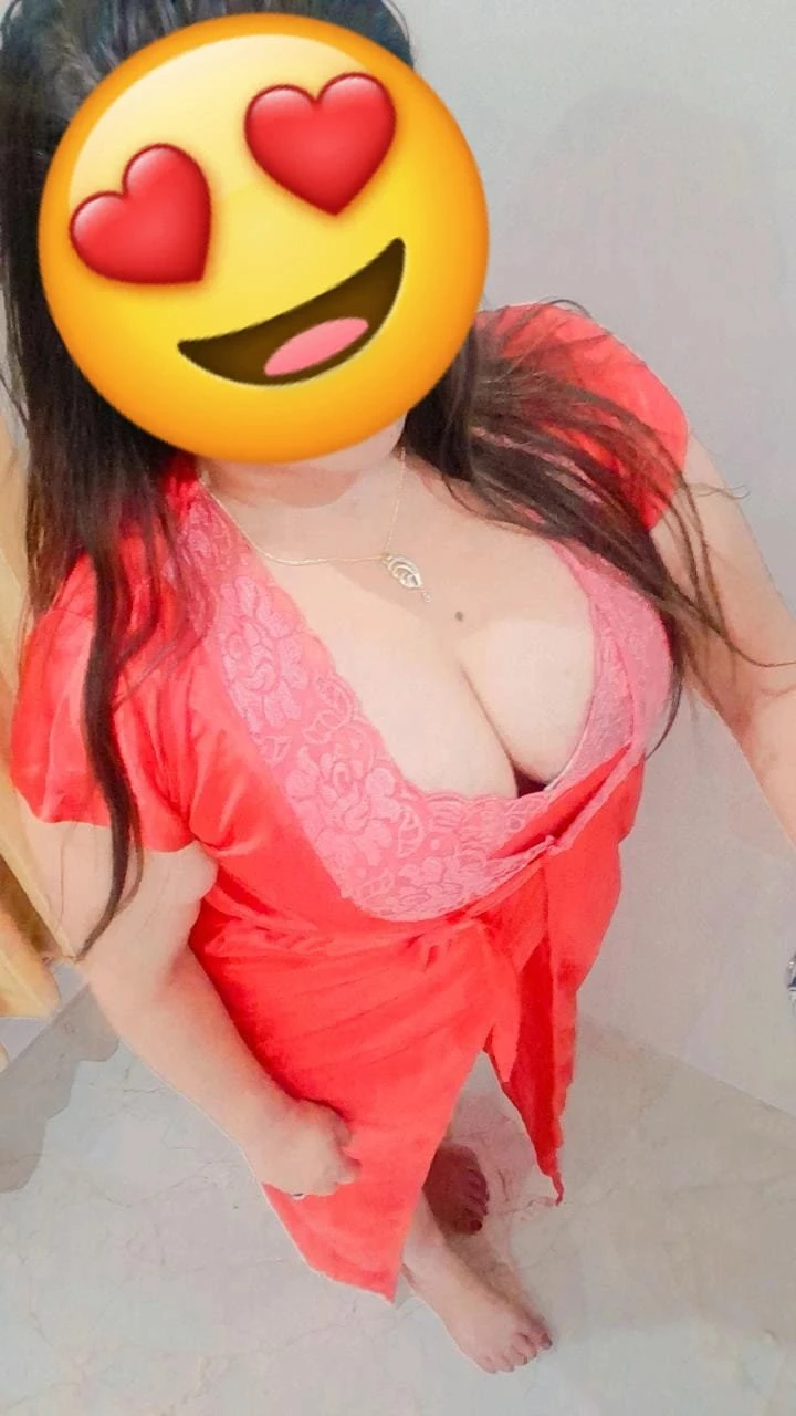 Anjali Cam fun & Real Meet – Indian escort in Gurgaon — 3 / 11