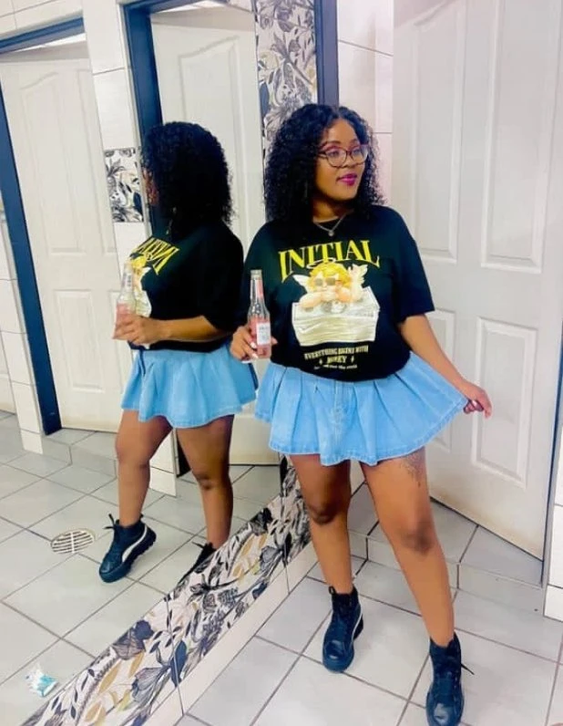 Phina – South African escort in Rajkot — 2 / 3