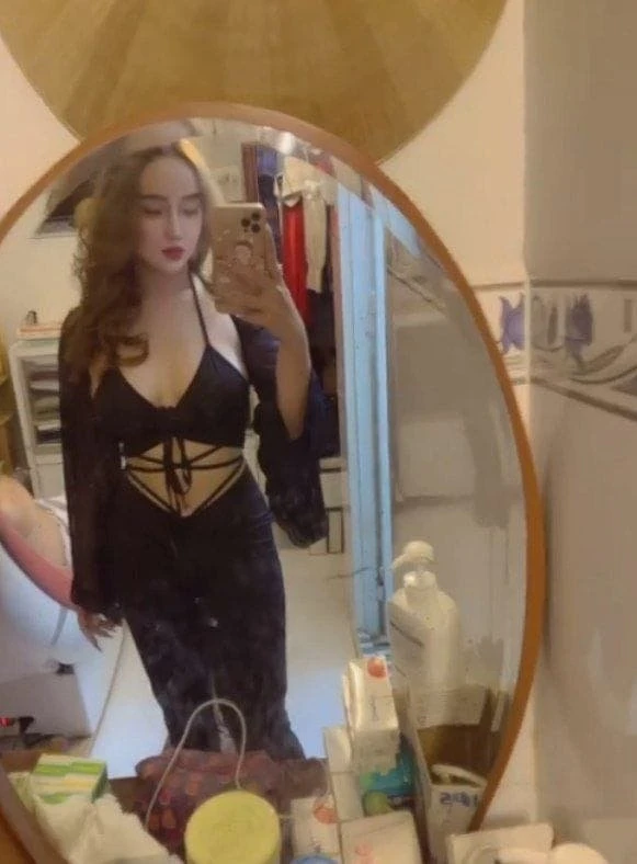 Elis – Thai escort in Bergen — 8 / 10