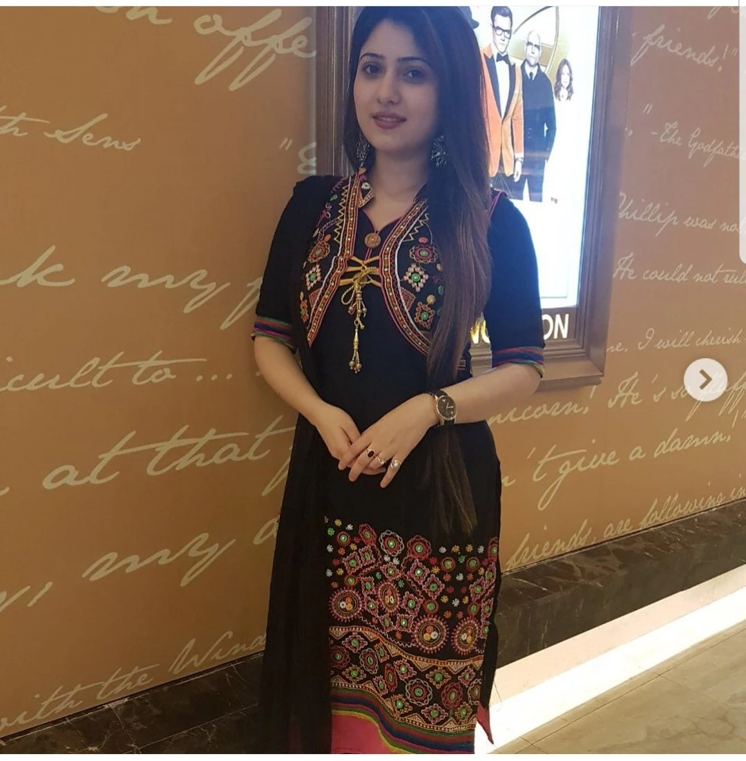 MAHIMA SINGH – escort in Noida, Escort, Noida