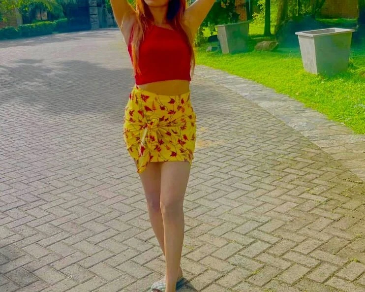 Taniya – Sri Lankan adult performer in Colombo — 2 / 4
