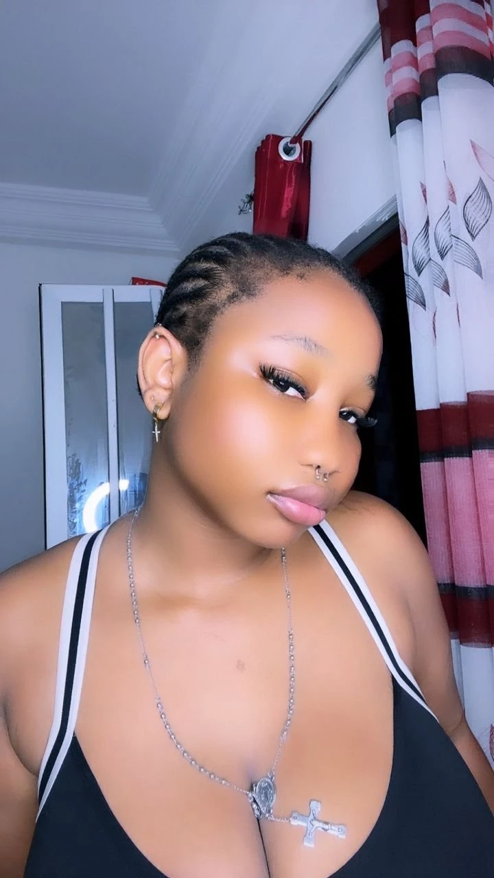 Lizzy – Nigerian escort in Dakar — 3 / 4