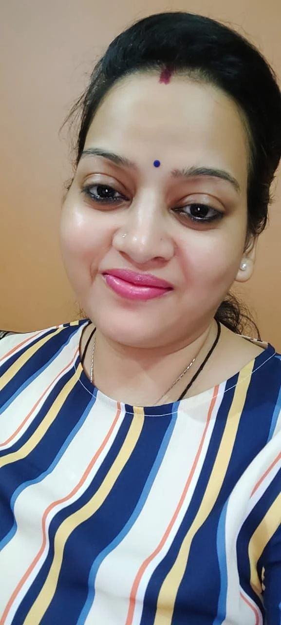 Pooja Aunty – Indian escort in Noida — 5 / 7