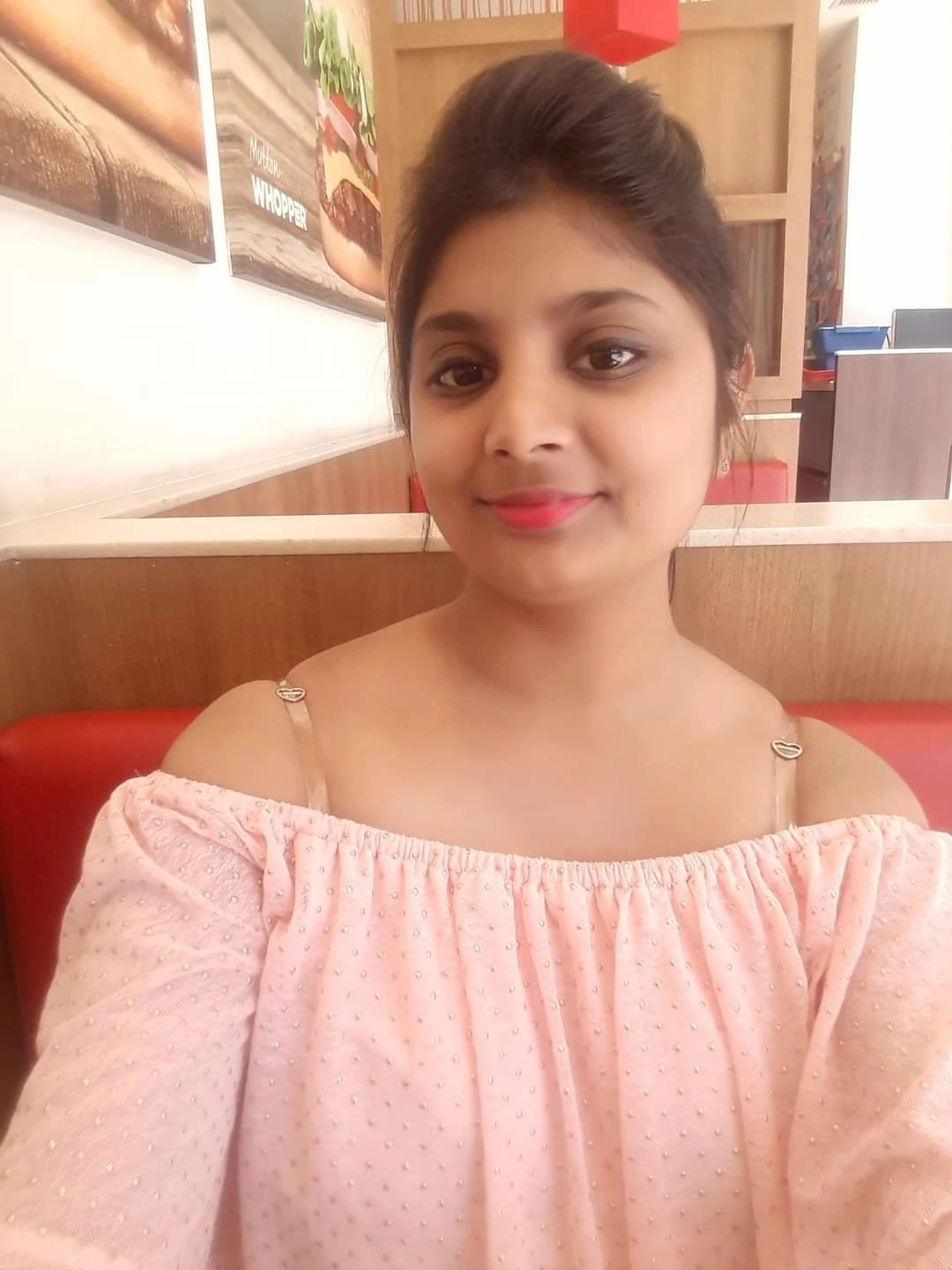 Kajal Sharma – Indian escort in Mumbai — 5 / 9