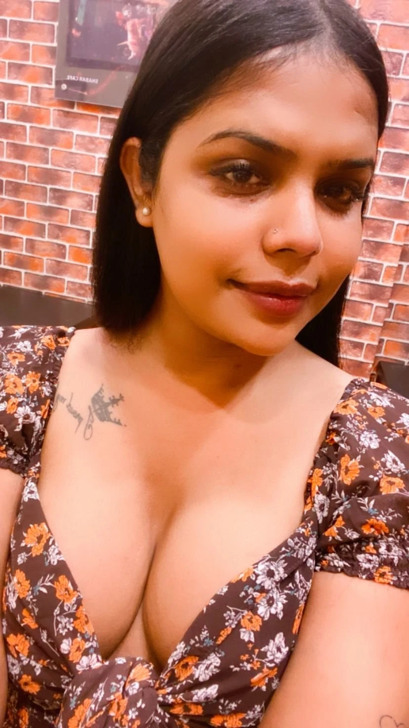 Salini Sexy Waiting for Your – Indian escort in Mumbai — 2 / 17