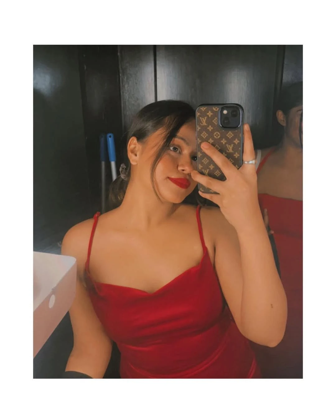 Riya Das – Indian escort in Kolkata — 6 / 8