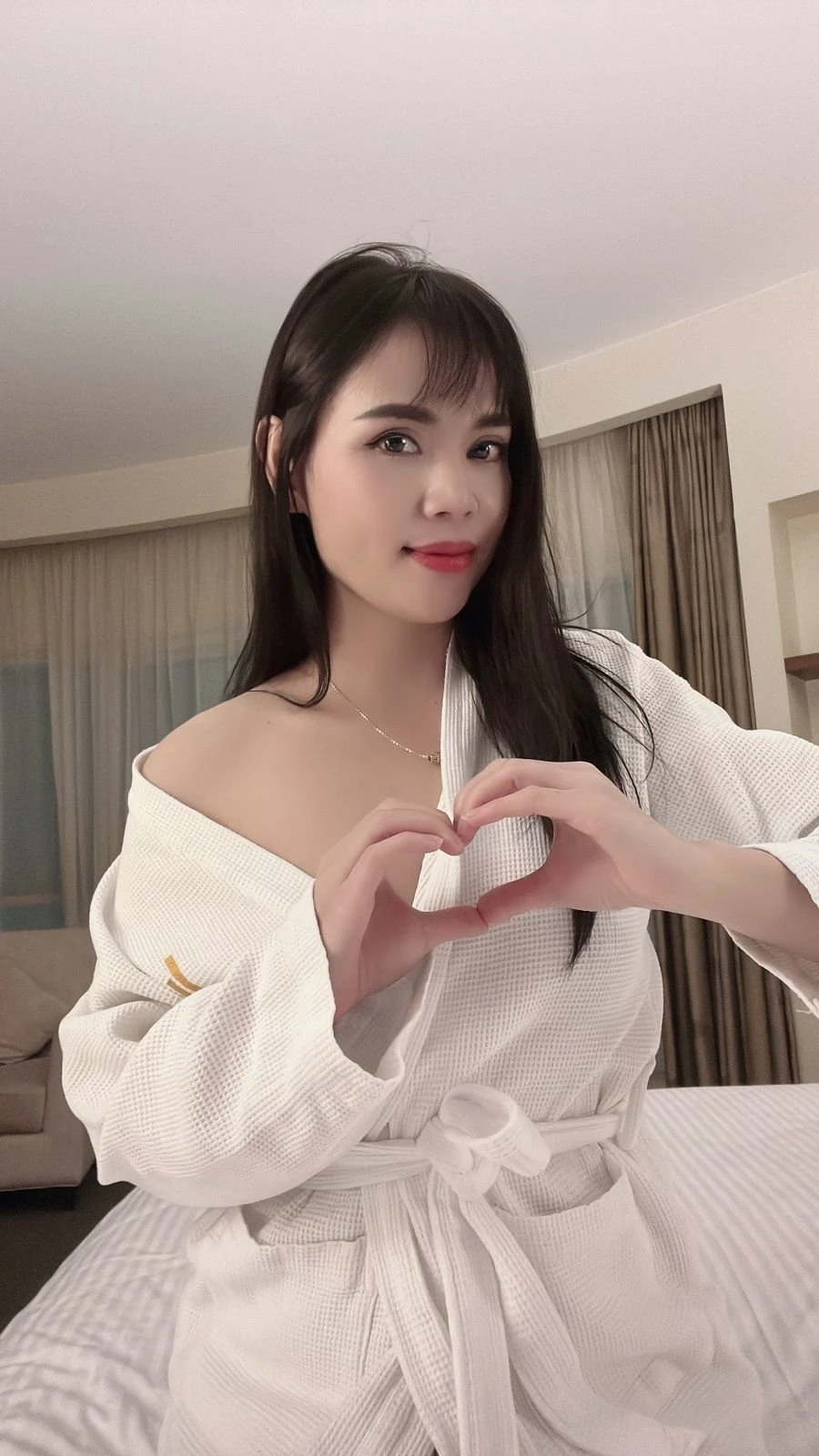 Nana – Filipino escort in Colombo — 4 / 6