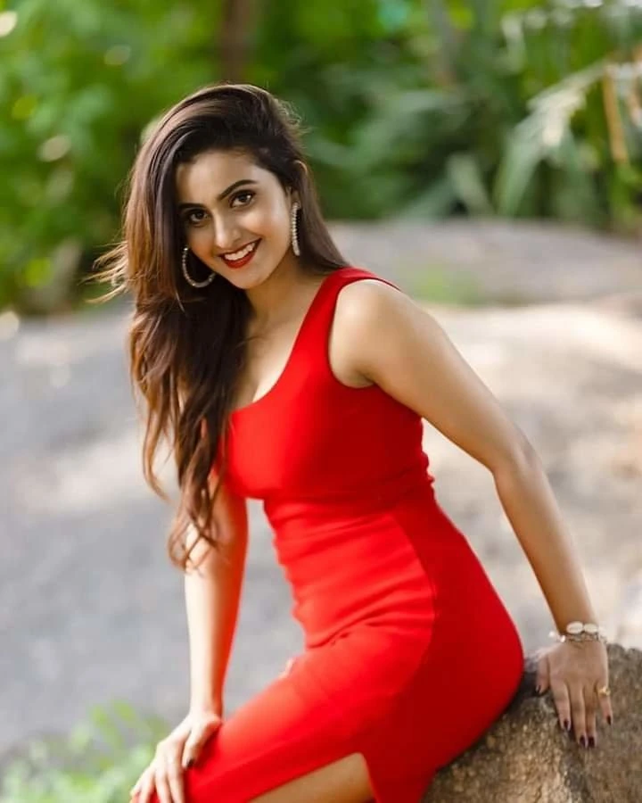 Are You Looking for Hot Models in Hydera – Indian escort in Hyderabad — 2 / 6