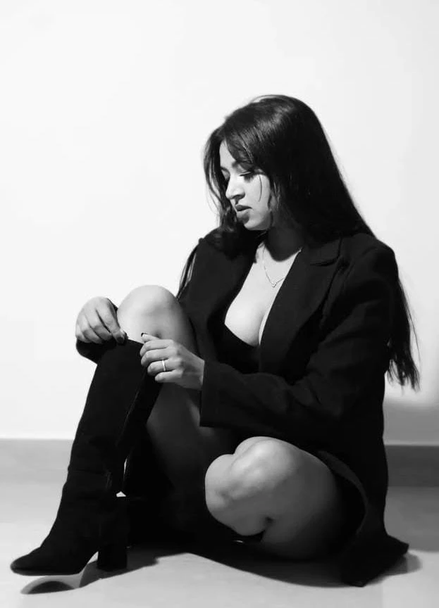 Kavya Call girl – Indian escort in Pune — 2 / 4